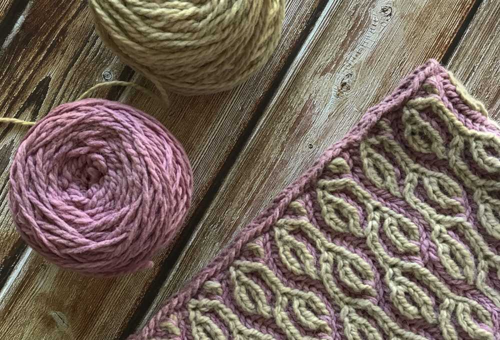 brioche stitch knitted cowl