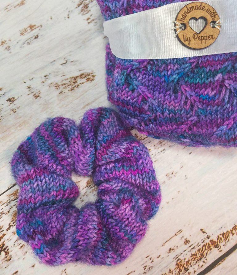 knitted scrunchie sock yarn stashbuster project