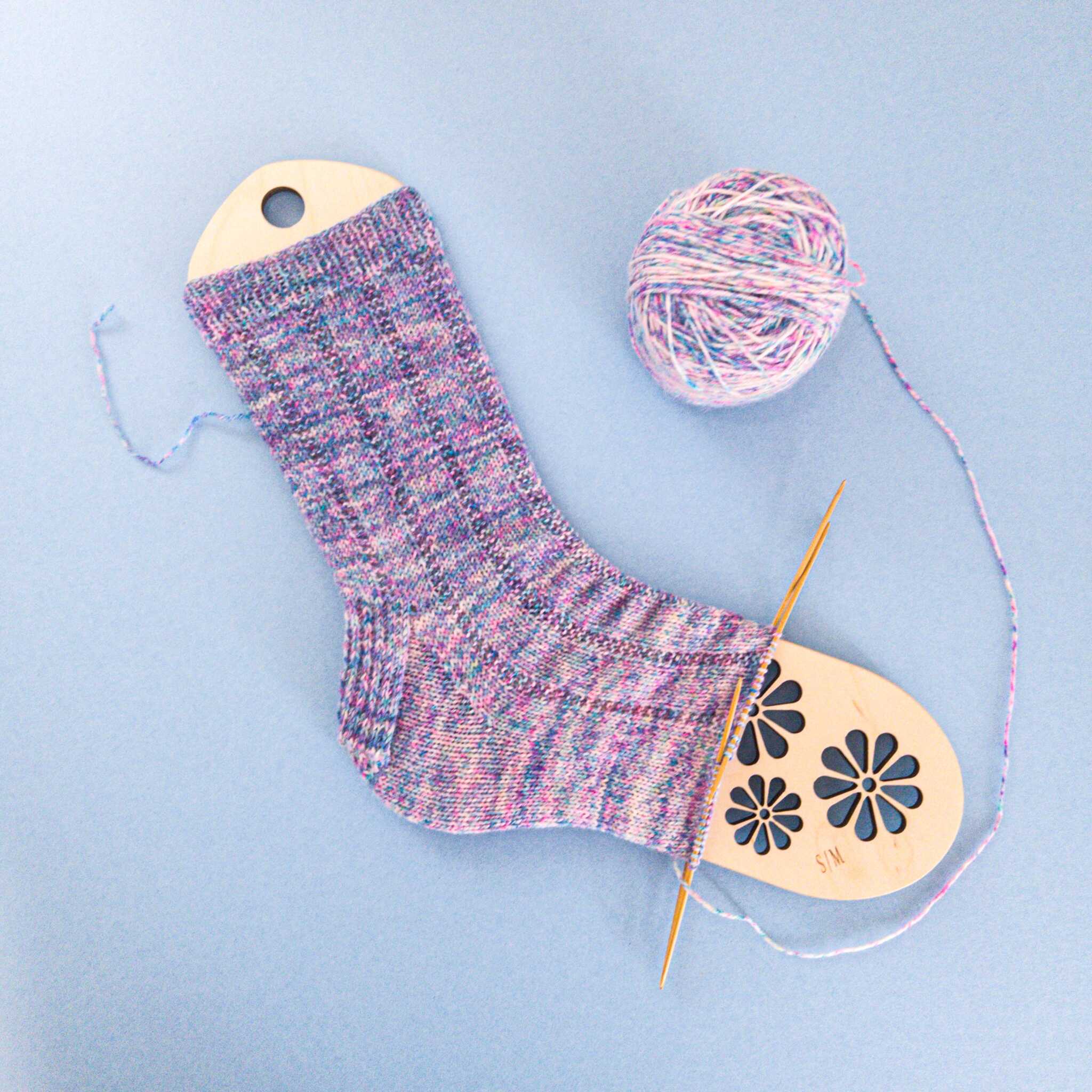 Vanilla Latte Socks in Muse Speckle Yarn