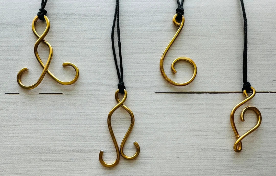 Portuguese Knitting Pendant