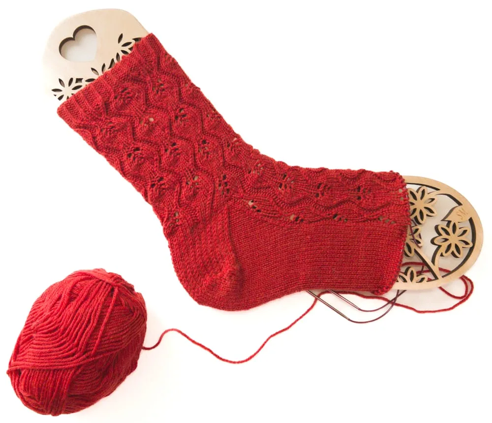 Little Leafy Socks by VeryBusyMonkey